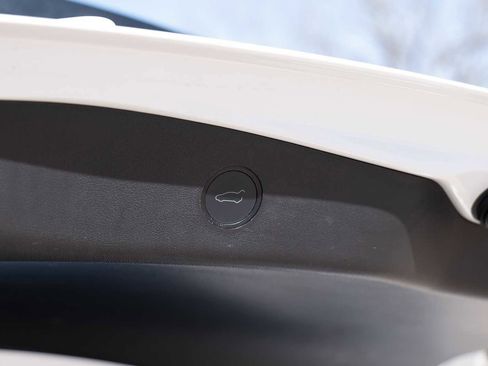 Used 2022 Tesla Model 3 Long Range image 27