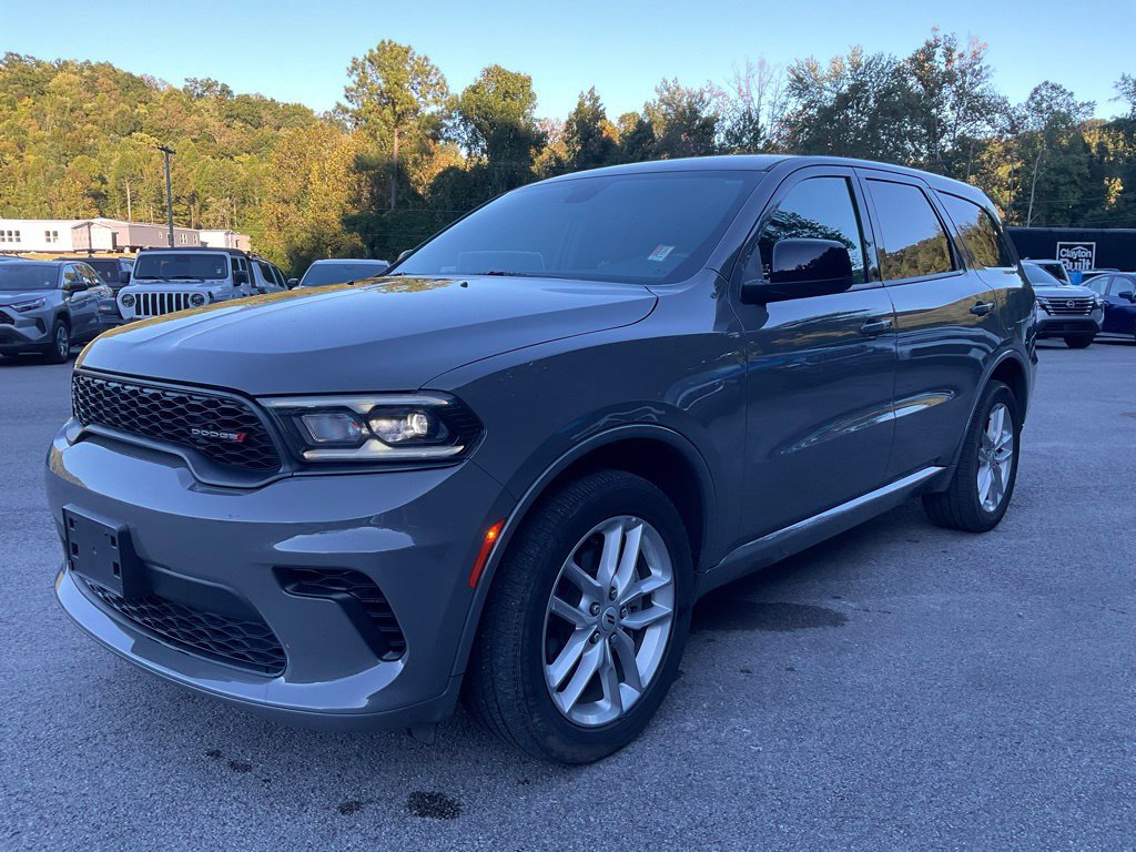 Used 2025 Dodge Durango GT AWD/4WD image 3