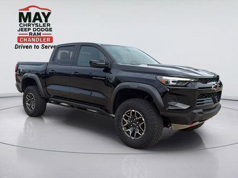 Used 2024 Chevrolet Colorado ZR2 w/ ZR2 Convenience Package III AWD/4WD image 1