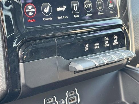 Used 2021 RAM 1500 Laramie w/ Sport Appearance Package image 5