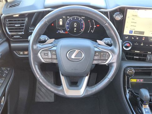 Used 2024 Lexus NX 350 Premium image 25