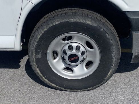 New 2024 GMC Savana 3500 w/ Power Convenience Package image 15