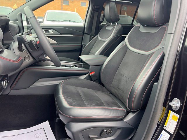 Certified 2025 Ford Explorer ST AWD/4WD image 19