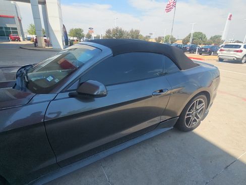 Used 2016 Ford Mustang Premium RWD image 3