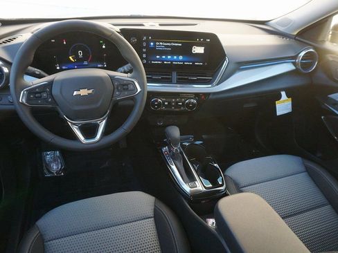 New 2026 Chevrolet Trax LT w/ Driver Confidence Package image 13