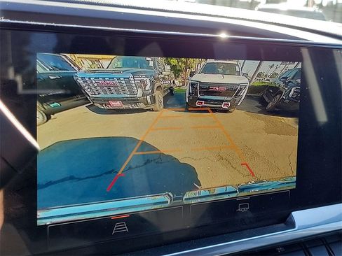 Used 2026 GMC Sierra 1500 Elevation image 15