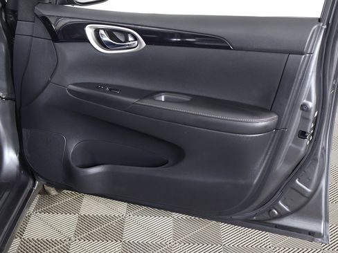 Used 2019 Nissan Sentra SV image 22