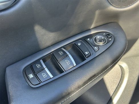 Certified 2023 INFINITI QX50 Luxe image 30