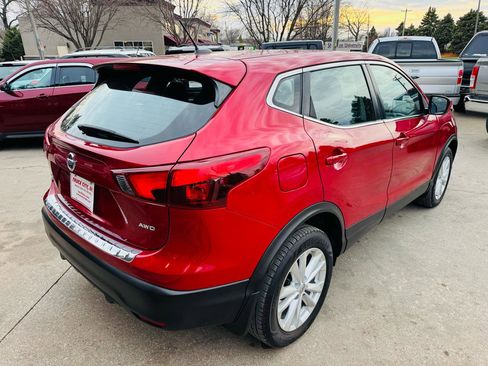 Used 2017 Nissan Rogue Sport S w/ S Appearance Package image 3