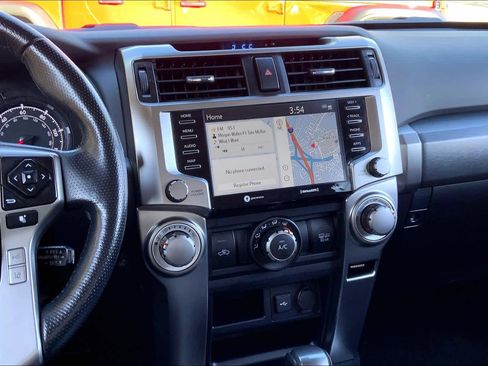 Used 2024 Toyota 4Runner SR5 Premium image 7