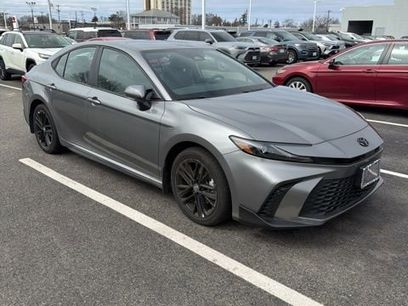 Used 2025 Toyota Camry SE w/ Convenience Package