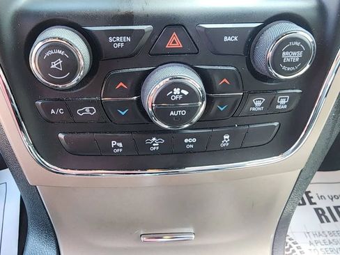 Used 2014 Jeep Grand Cherokee Overland w/ Advanced Technology Group AWD/4WD image 19