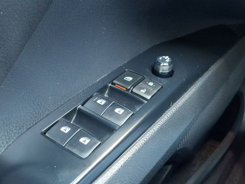 Used 2020 Toyota Camry SE FWD image 26