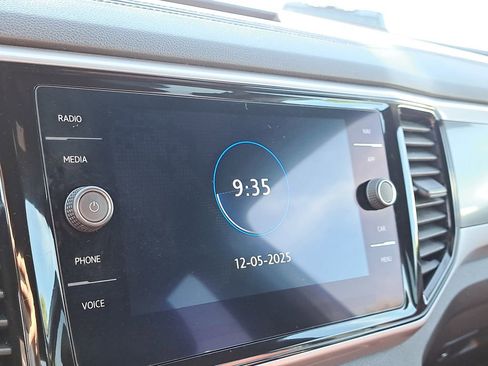 Used 2020 Volkswagen Atlas Cross Sport SEL Premium R-Line image 24