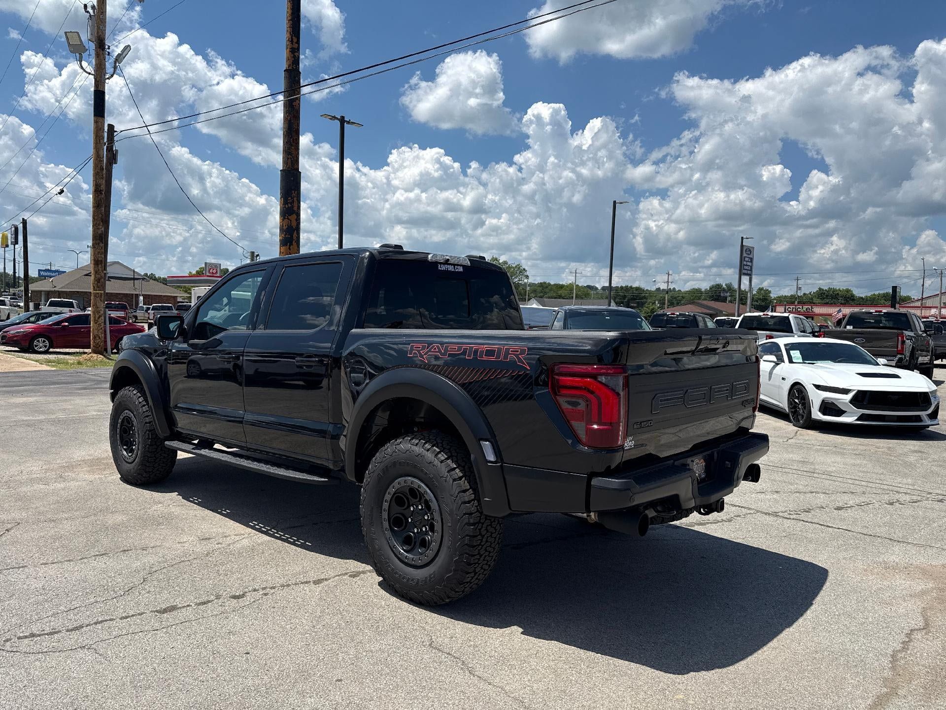 New 2025 Ford F150 Raptor AWD/4WD image 8