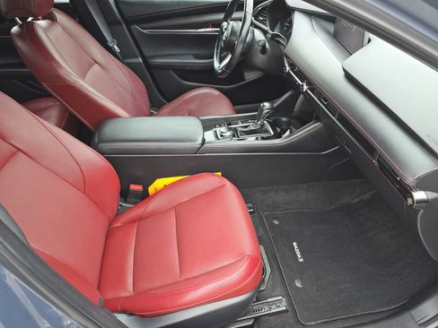 Used 2023 MAZDA MAZDA3 s image 23