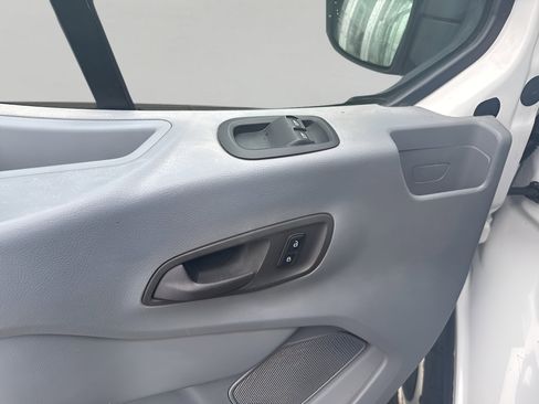 Used 2015 Ford Transit 250 148 Low Roof image 29