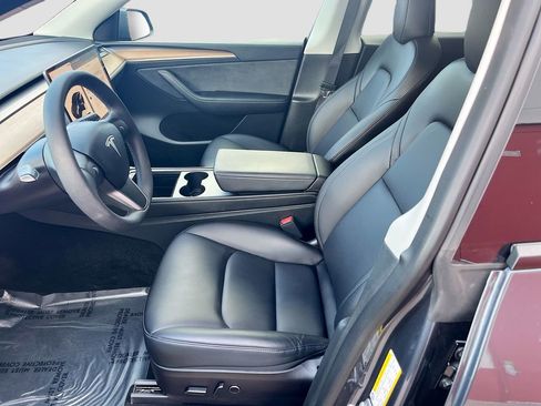 Used 2023 Tesla Model Y Long Range image 20