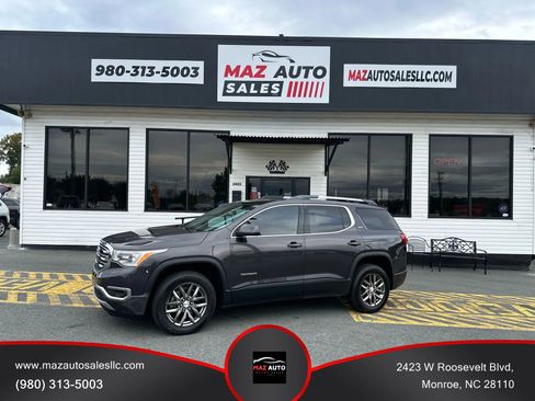 Used 2017 GMC Acadia SLT image 1