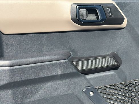 Used 2024 Ford Bronco Wildtrak image 16