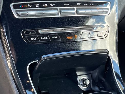 Used 2017 Mercedes-Benz C 300 4MATIC Cabriolet image 26