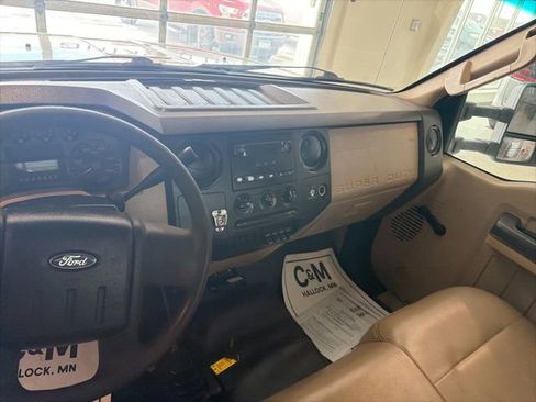 Used 2009 Ford F550 4x4 Regular Cab Super Duty image 10