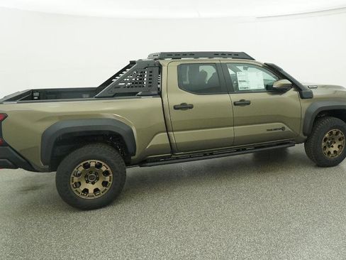 New 2025 Toyota Tacoma Trailhunter image 23