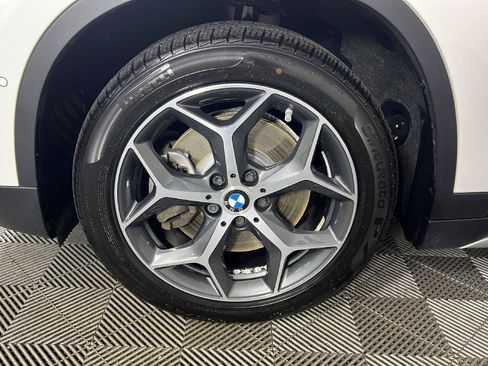 Used 2018 BMW X1 xDrive28i AWD/4WD image 14