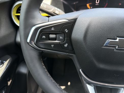Used 2025 Chevrolet Trax ACTIV w/ Sunroof Package FWD image 19