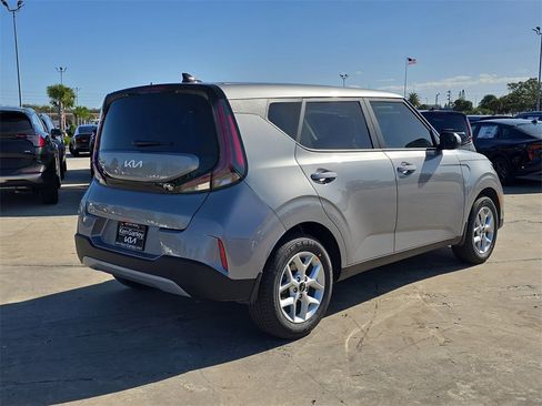 New 2025 Kia Soul LX image 8