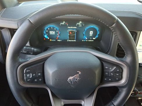 Certified 2025 Ford Bronco Badlands AWD/4WD image 19
