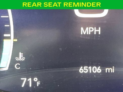 Used 2023 Chrysler Pacifica Touring-L FWD image 22