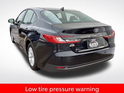 Used 2025 Toyota Camry LE image 8