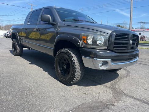 Used 2008 Dodge Ram 1500 Truck SLT w/ Popular Equipment Group image 4