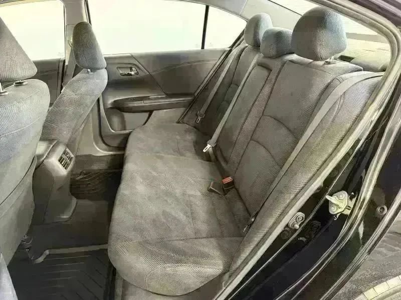 Used 2017 Honda Accord EX image 36