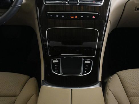 Used 2022 Mercedes-Benz GLC 300 image 14