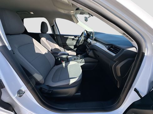 Used 2022 Ford Escape SE w/ SE Sport Appearance Package FWD image 26