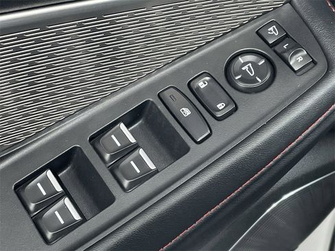 Used 2022 Acura MDX A-Spec image 12