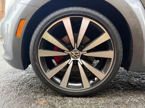 Used 2012 Volkswagen Beetle Turbo image 26