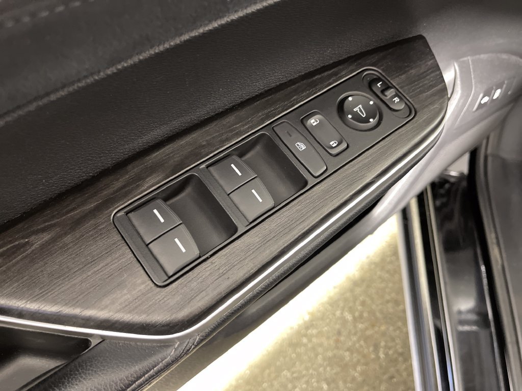Used 2020 Honda Clarity Touring image 18