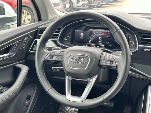 Used 2025 Audi Q7 3.0T Premium Plus AWD/4WD image 7