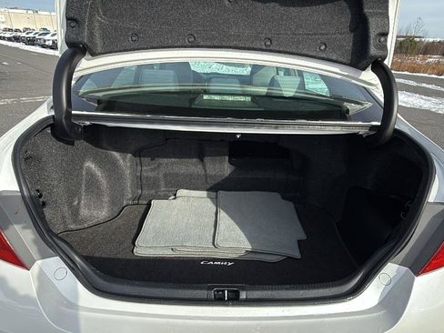 Used 2016 Toyota Camry XLE image 20