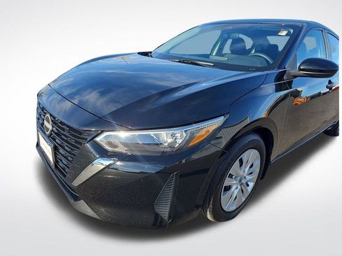 Used 2024 Nissan Sentra S image 17