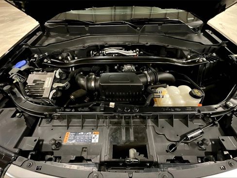 Certified 2022 Ford Explorer Platinum w/ Equipment Group 601A image 10