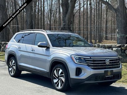 Used 2024 Volkswagen Atlas SE w/ Panoramic Sunroof Package