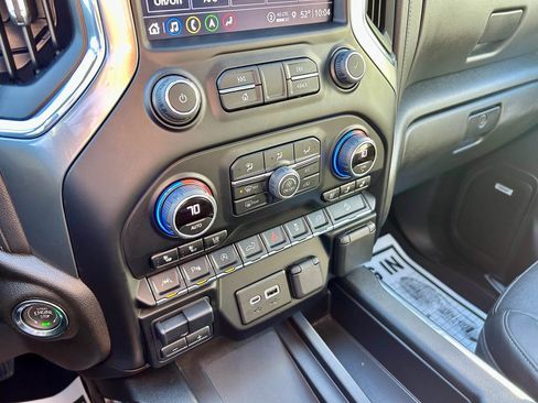 Used 2022 Chevrolet Silverado 1500 LTZ w/ LTZ Premium Package image 21