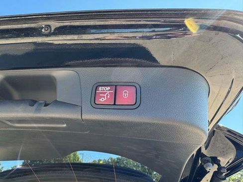 Certified 2023 Mercedes-Benz GLB 250 image 24