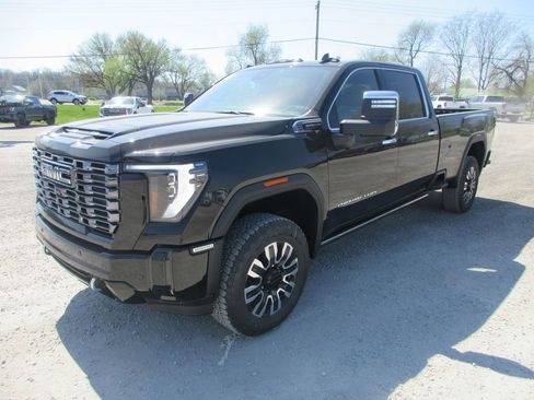 New 2026 GMC Sierra 3500 Denali Ultimate AWD/4WD image 11