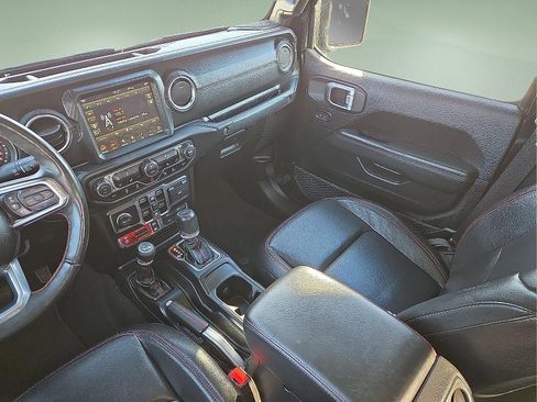 Used 2020 Jeep Gladiator Rubicon image 12