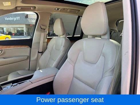 Used 2022 Volvo XC90 T8 Inscription Expression image 22